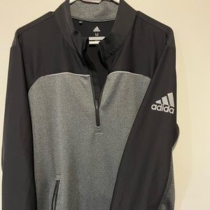 Adidas 1/2 zip blk/charcoal like new no rips, tears, from a smoke free home